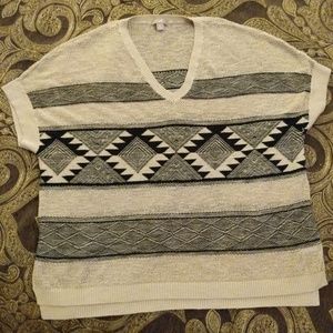 Beautiful lightweight, short-sleeved sweater